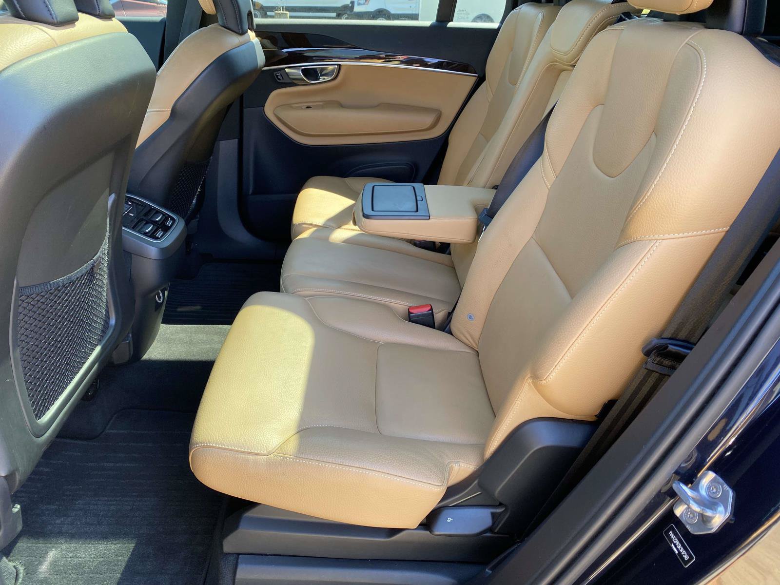 Used 2019 Volvo XC90 T6 Momentum AWD/4WD image 13