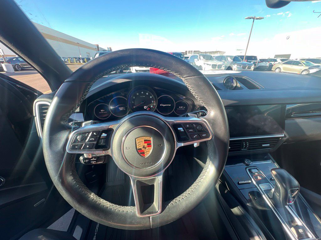 Used 2019 Porsche Cayenne AWD/4WD image 12