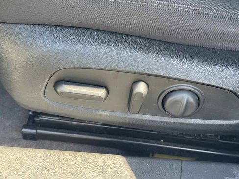 Used 2023 Chevrolet Malibu LT FWD image 28