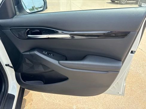 Used 2022 Kia Seltos S FWD image 16