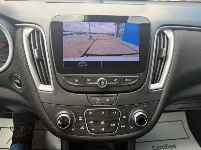 Used 2025 Chevrolet Malibu LT FWD image 16