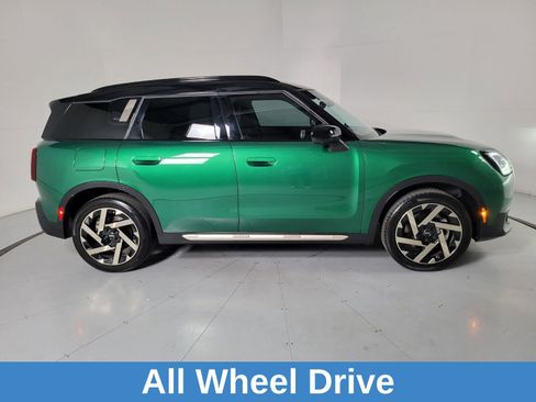 Used 2025 MINI Cooper Countryman S w/ Comfort Package Max image 4