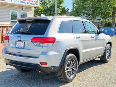 Used 2019 Jeep Grand Cherokee Limited AWD/4WD image 4