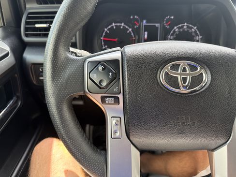 Used 2024 Toyota 4Runner SR5 AWD/4WD image 19