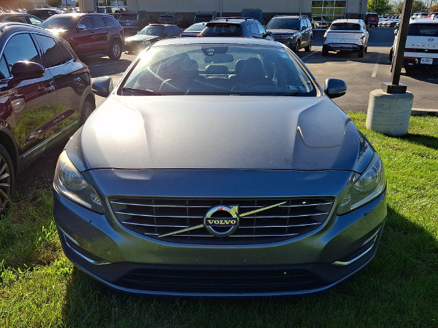 Used 2016 Volvo S60 T5 FWD image 1