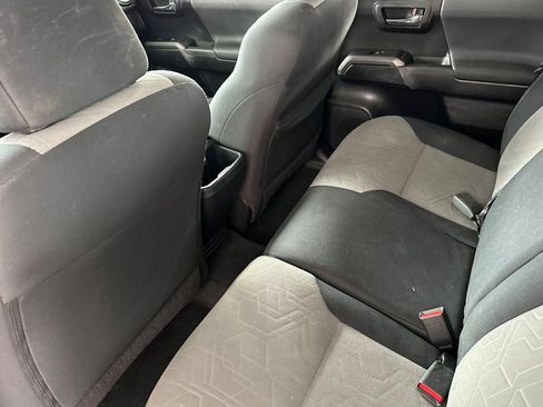 Certified 2021 Toyota Tacoma TRD Off-Road w/ Technology Package RWD image 12