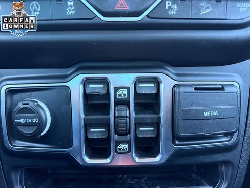 Used 2021 Jeep Wrangler Unlimited Sport image 28