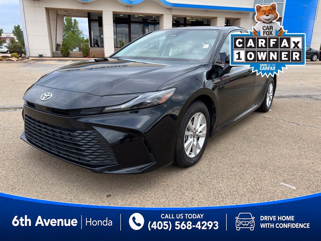 Used 2025 Toyota Camry LE FWD image 1