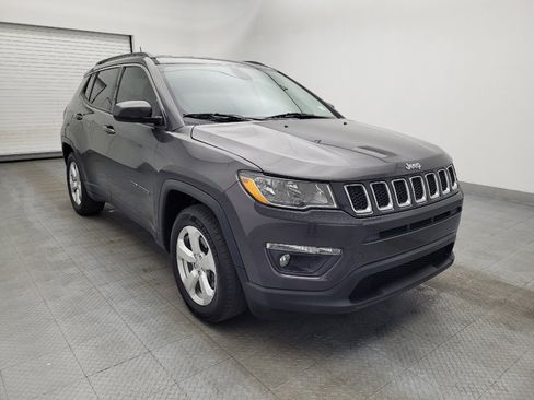 Used 2019 Jeep Compass Latitude image 13