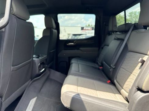 Used 2022 Chevrolet Silverado 1500 ZR2 w/ Technology Package AWD/4WD image 13