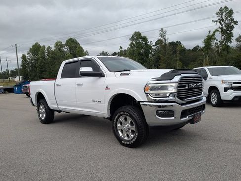 Used 2022 RAM 3500 Laramie AWD/4WD image 2