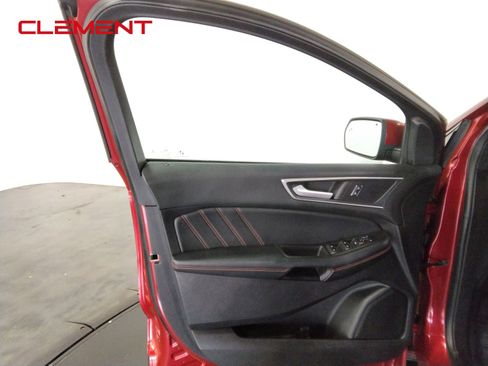 Used 2021 Ford Edge ST-Line image 26