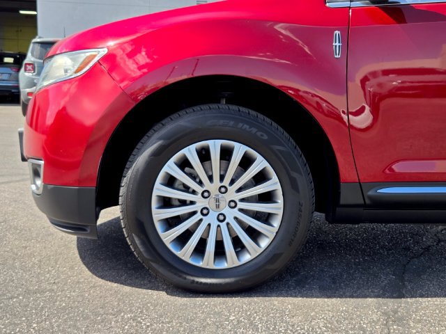 Used 2015 Lincoln MKX FWD image 9