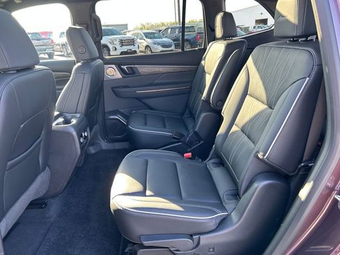 Used 2025 Buick Enclave Avenir w/ Super Cruise Package AWD/4WD image 24