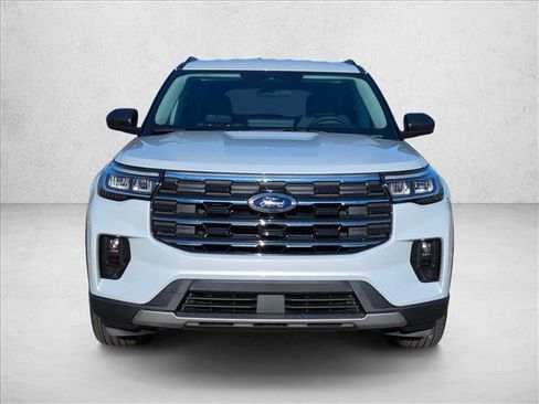 New 2026 Ford Explorer Active w/ Active Comfort Package AWD/4WD image 6