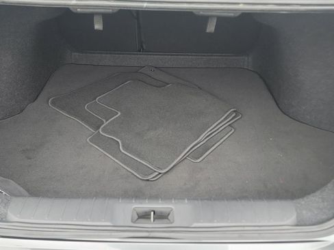 Used 2022 Nissan Sentra SV w/ Trunk Package FWD image 8