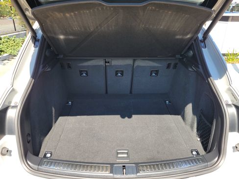Certified 2023 Porsche Macan S AWD/4WD image 30