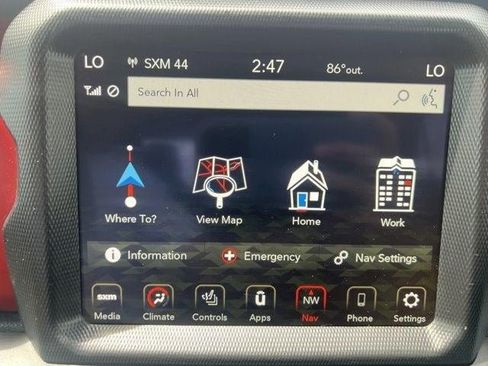 Used 2022 Jeep Gladiator Rubicon w/ Cold Weather Group AWD/4WD image 19