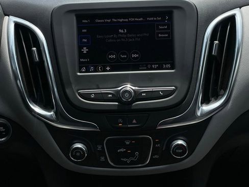 Used 2024 Chevrolet Equinox LS w/ Driver Confidence II Package FWD image 17
