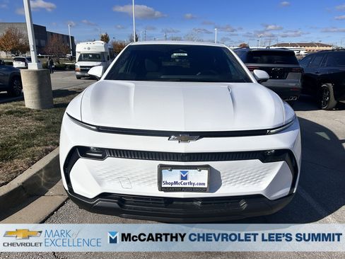 New 2026 Chevrolet Equinox EV LT image 3