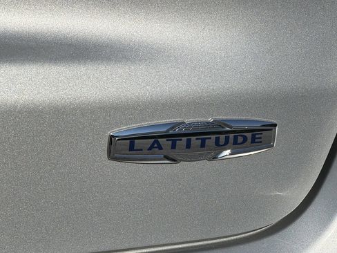 Used 2024 Jeep Compass Latitude AWD/4WD image 26