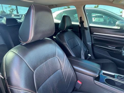 Used 2023 Nissan Altima 2.5 SR w/ SR Premium Package FWD image 19
