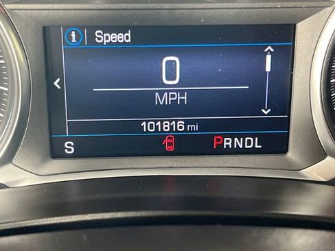 Used 2021 Chevrolet Equinox LT FWD image 16