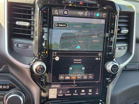 New 2026 RAM 1500 4x4 Crew Cab image 10