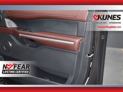 Used 2024 Ford Expedition Limited image 24