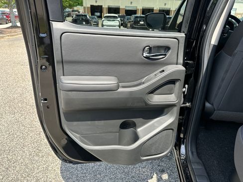 New 2026 Nissan Frontier SV w/ Tow Package RWD image 19