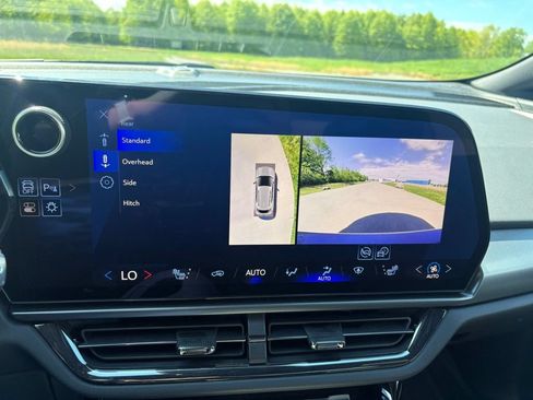 New 2025 Chevrolet Equinox EV RS AWD/4WD image 25