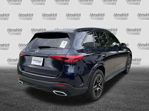 Used 2024 Mercedes-Benz GLC 300 4MATIC w/ AMG Line image 10