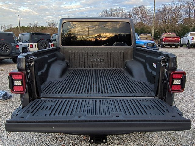New 2026 Jeep Gladiator Rubicon AWD/4WD image 32