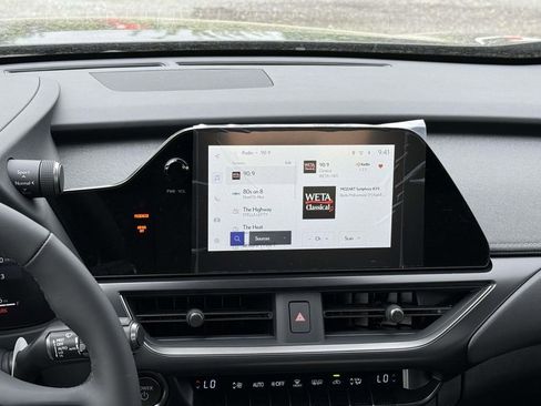 New 2026 Lexus UX 300h AWD image 10