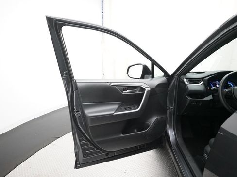 Used 2025 Toyota RAV4 SE AWD/4WD image 27