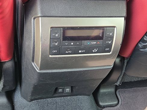 Used 2023 Lexus GX 460 Premium w/ Premium Package AWD/4WD image 11