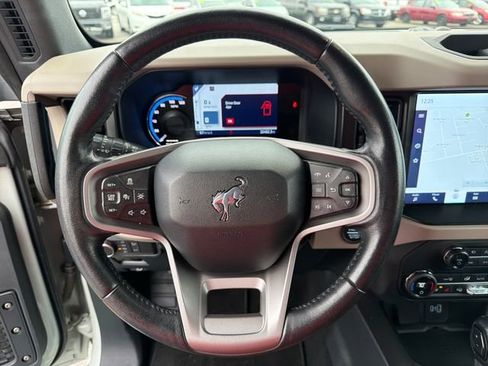 Used 2021 Ford Bronco Wildtrak AWD/4WD image 9
