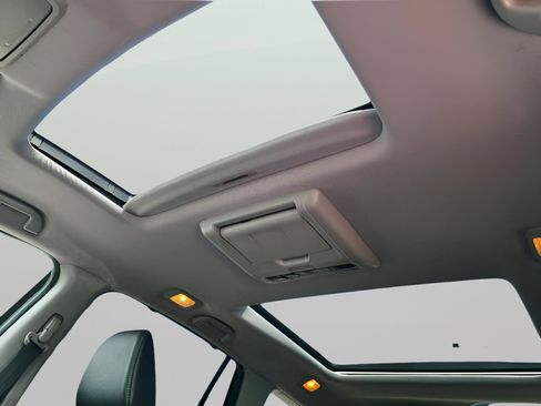Used 2017 Honda Pilot Elite image 10