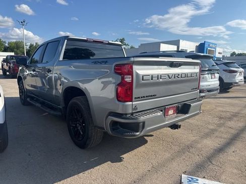 Used 2024 Chevrolet Silverado 1500 Custom w/ Dark Appearance Package AWD/4WD image 2