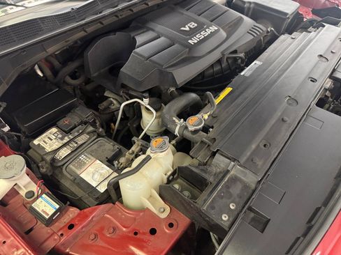 Used 2019 Nissan Titan Platinum Reserve AWD/4WD image 38