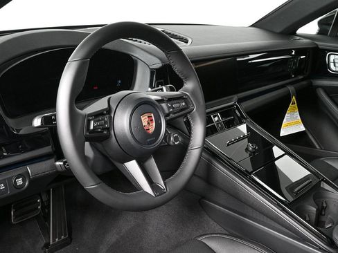 New 2026 Porsche Panamera image 4