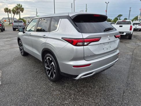 Used 2024 Mitsubishi Outlander SE FWD image 8