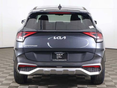 Used 2023 Kia Sportage LX FWD image 10