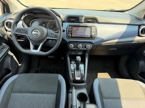 Used 2024 Nissan Versa SV FWD image 7