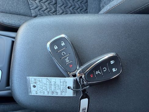 Used 2024 Chevrolet Equinox LT image 35