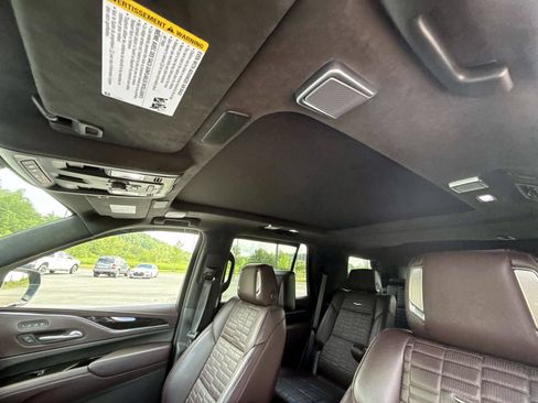 Used 2023 Cadillac Escalade Premium Luxury Platinum w/ LPO, Floor Liner Package AWD/4WD image 35