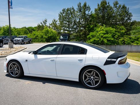 Used 2023 Dodge Charger Scat Pack w/ Daytona Edition Group RWD image 7