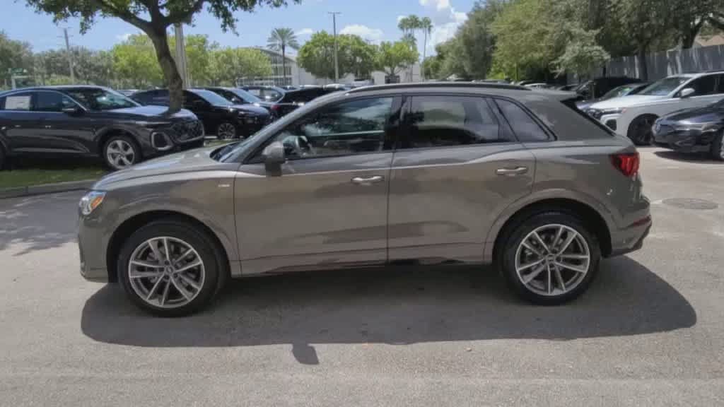Certified 2024 Audi Q3 2.0T Premium AWD/4WD image 5