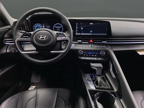 New 2026 Hyundai Elantra Limited image 5