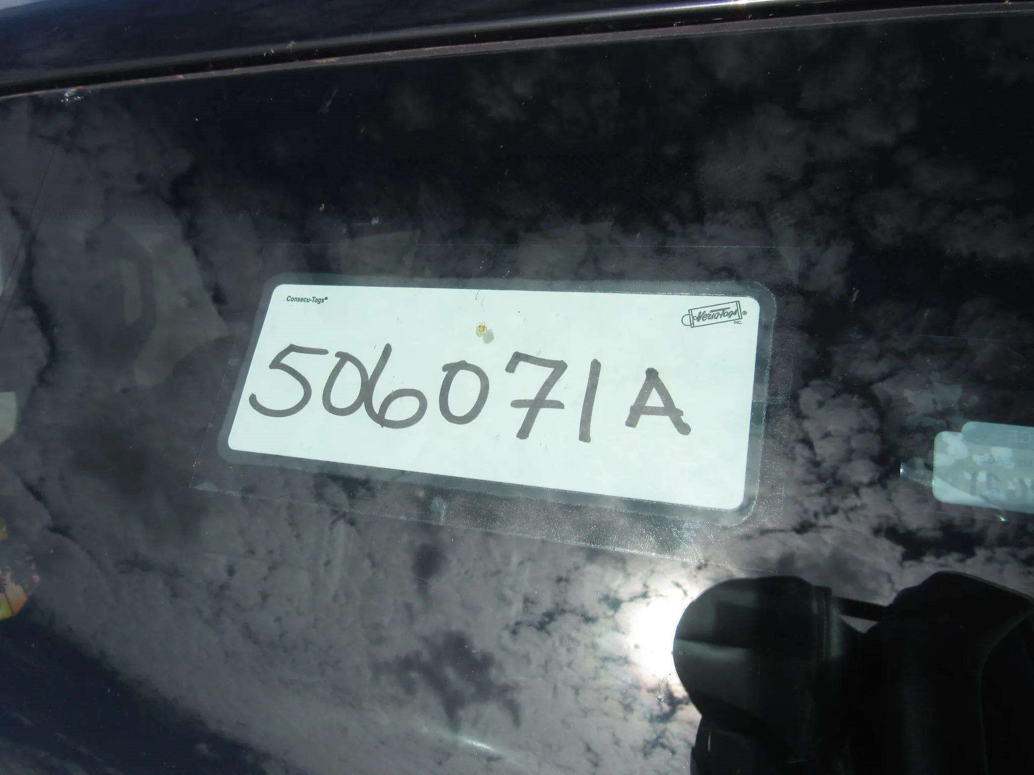 Used 2023 Jeep Wrangler Unlimited Sahara AWD/4WD image 7